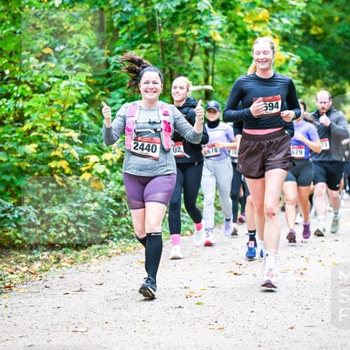 12.10.2025 - Bramfelder Halbmarathon 2025 Dr. Thomas Lammeyer http://msf.ph/oto/9343543 12.10.2025 09:58:45 Laufen 694, 2440, 03, 26781, 679 meine-sportfotos.de