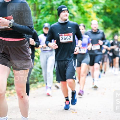 12.10.2025 - Bramfelder Halbmarathon 2025 Dr. Thomas Lammeyer http://msf.ph/oto/9343555 12.10.2025 09:58:47 Laufen 2662 meine-sportfotos.de