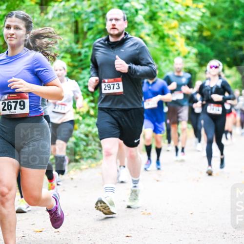 12.10.2025 - Bramfelder Halbmarathon 2025 Dr. Thomas Lammeyer http://msf.ph/oto/9343563 12.10.2025 09:58:49 Laufen 2679, 2973, 2816 meine-sportfotos.de