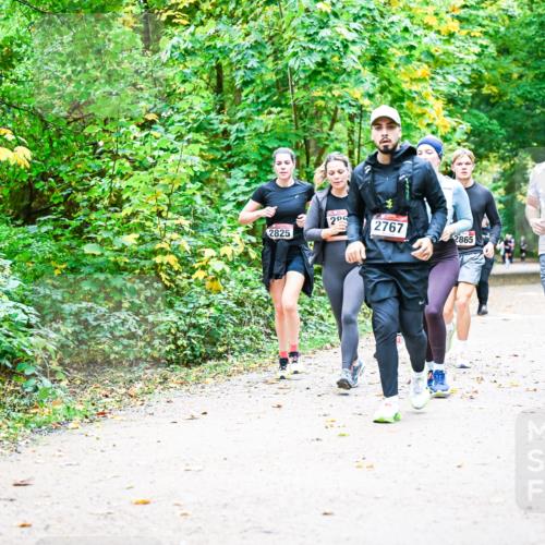 12.10.2025 - Bramfelder Halbmarathon 2025 Dr. Thomas Lammeyer http://msf.ph/oto/9343608 12.10.2025 09:58:57 Laufen 295, 2767, 2825, 2865, 26 meine-sportfotos.de