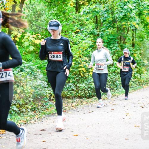 12.10.2025 - Bramfelder Halbmarathon 2025 Dr. Thomas Lammeyer http://msf.ph/oto/9343629 12.10.2025 09:59:01 Laufen 274, 2884, 2921, 2822 meine-sportfotos.de