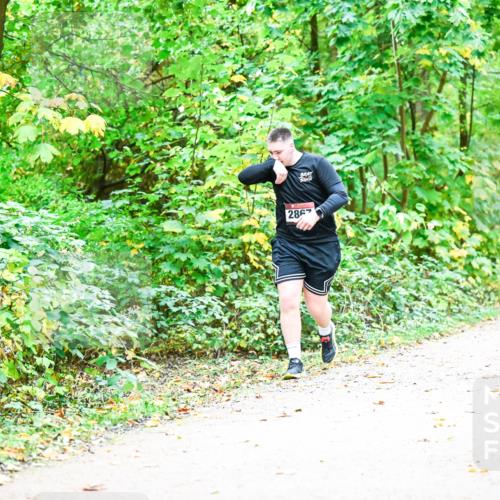 12.10.2025 - Bramfelder Halbmarathon 2025 Dr. Thomas Lammeyer http://msf.ph/oto/9343643 12.10.2025 09:59:10 Laufen 2867 meine-sportfotos.de