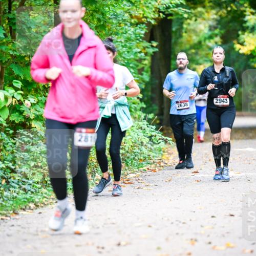 12.10.2025 - Bramfelder Halbmarathon 2025 Dr. Thomas Lammeyer http://msf.ph/oto/9343702 12.10.2025 09:59:30 Laufen 2820, 281, 2638, 2943 meine-sportfotos.de