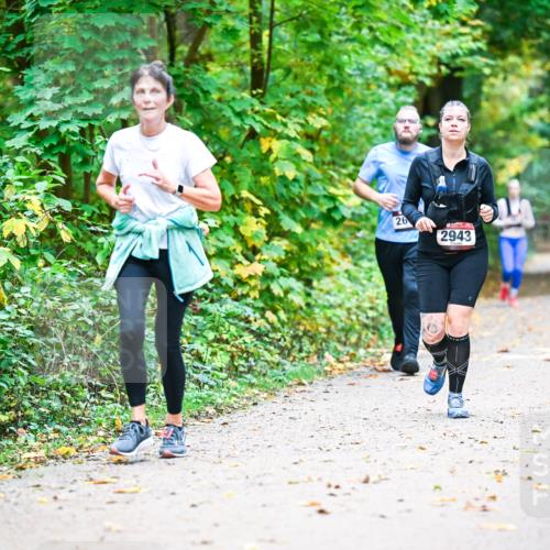 12.10.2025 - Bramfelder Halbmarathon 2025 Dr. Thomas Lammeyer http://msf.ph/oto/9343712 12.10.2025 09:59:33 Laufen 2819, 26, 2943 meine-sportfotos.de