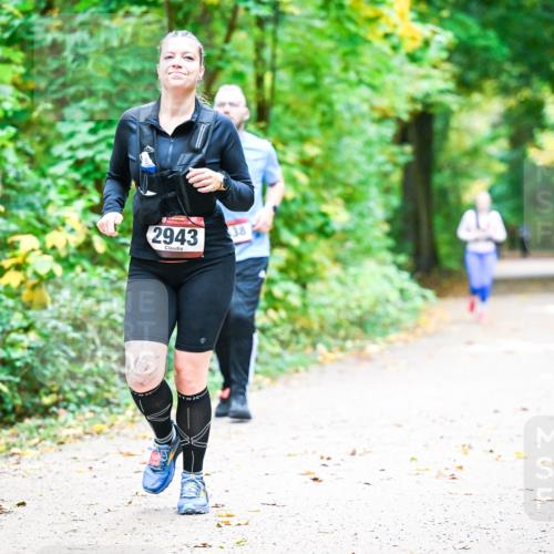 12.10.2025 - Bramfelder Halbmarathon 2025 Dr. Thomas Lammeyer http://msf.ph/oto/9343728 12.10.2025 09:59:35 Laufen 2943, 38 meine-sportfotos.de