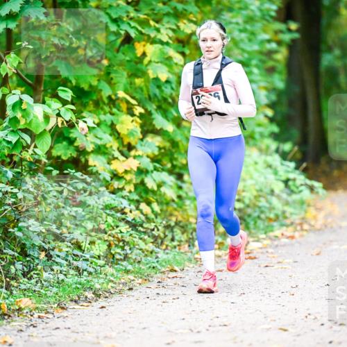 12.10.2025 - Bramfelder Halbmarathon 2025 Dr. Thomas Lammeyer http://msf.ph/oto/9343742 12.10.2025 09:59:42 Laufen 26 meine-sportfotos.de