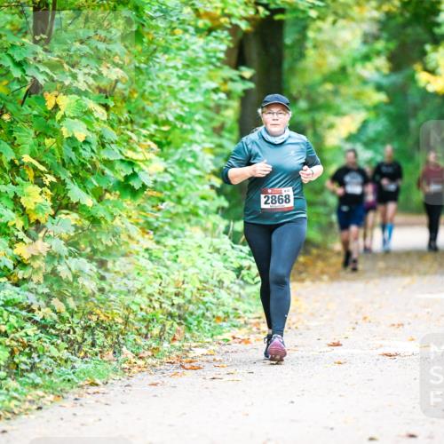 12.10.2025 - Bramfelder Halbmarathon 2025 Dr. Thomas Lammeyer http://msf.ph/oto/9343759 12.10.2025 10:00:11 Laufen 2868 meine-sportfotos.de