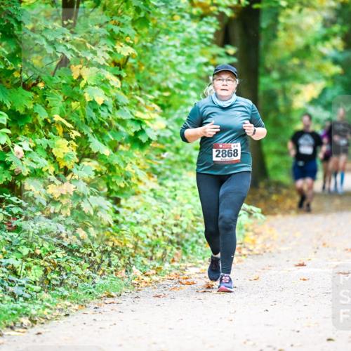 12.10.2025 - Bramfelder Halbmarathon 2025 Dr. Thomas Lammeyer http://msf.ph/oto/9343765 12.10.2025 10:00:12 Laufen 2868 meine-sportfotos.de