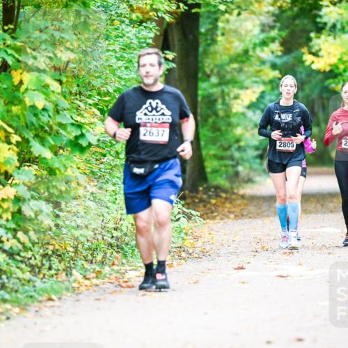 12.10.2025 - Bramfelder Halbmarathon 2025 Dr. Thomas Lammeyer http://msf.ph/oto/9343788 12.10.2025 10:00:25 Laufen 2637, 2750, 2809 meine-sportfotos.de