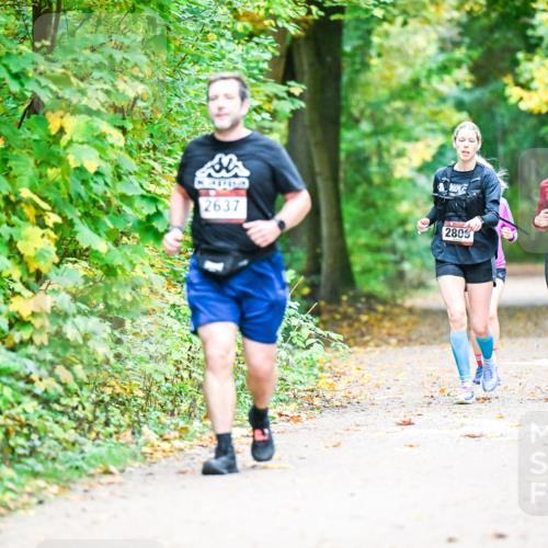 12.10.2025 - Bramfelder Halbmarathon 2025 Dr. Thomas Lammeyer http://msf.ph/oto/9343792 12.10.2025 10:00:25 Laufen 2637, 2750, 2809 meine-sportfotos.de