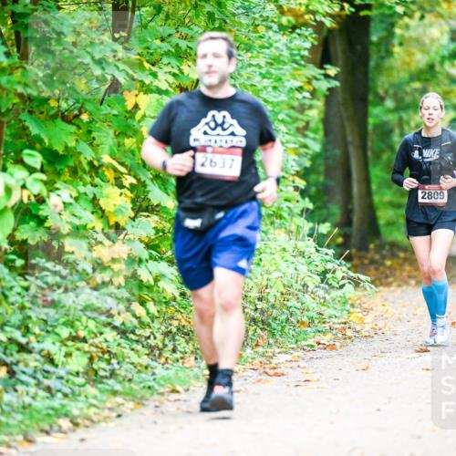 12.10.2025 - Bramfelder Halbmarathon 2025 Dr. Thomas Lammeyer http://msf.ph/oto/9343799 12.10.2025 10:00:26 Laufen 2637, 2809, 2750, 2712 meine-sportfotos.de