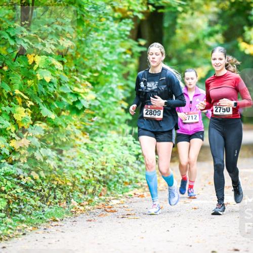 12.10.2025 - Bramfelder Halbmarathon 2025 Dr. Thomas Lammeyer http://msf.ph/oto/9343808 12.10.2025 10:00:28 Laufen 2637, 2809, 712, 2750 meine-sportfotos.de