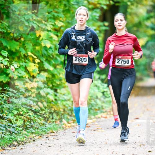 12.10.2025 - Bramfelder Halbmarathon 2025 Dr. Thomas Lammeyer http://msf.ph/oto/9343821 12.10.2025 10:00:30 Laufen 2809, 2750 meine-sportfotos.de