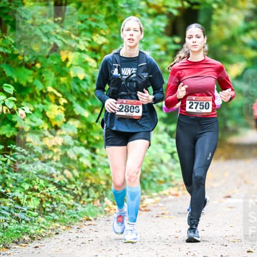 12.10.2025 - Bramfelder Halbmarathon 2025 Dr. Thomas Lammeyer http://msf.ph/oto/9343822 12.10.2025 10:00:30 Laufen 2809, 2750 meine-sportfotos.de