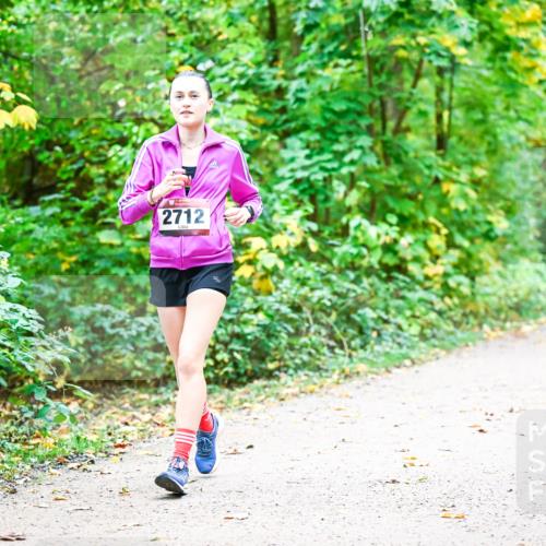 12.10.2025 - Bramfelder Halbmarathon 2025 Dr. Thomas Lammeyer http://msf.ph/oto/9343841 12.10.2025 10:00:36 Laufen 2712 meine-sportfotos.de