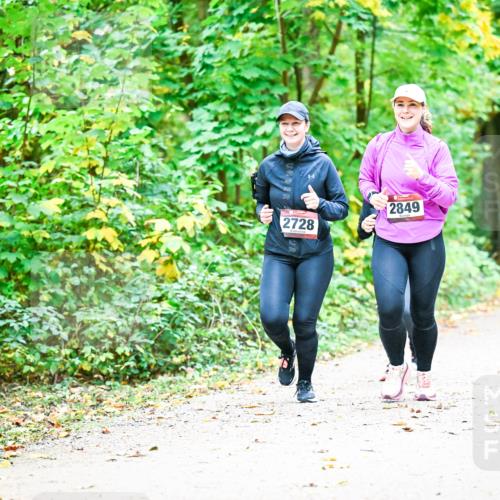 12.10.2025 - Bramfelder Halbmarathon 2025 Dr. Thomas Lammeyer http://msf.ph/oto/9343921 12.10.2025 10:01:22 Laufen 20, 2728, 2849 meine-sportfotos.de