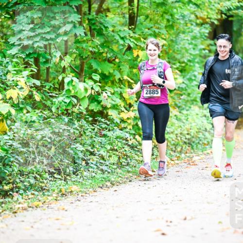 12.10.2025 - Bramfelder Halbmarathon 2025 Dr. Thomas Lammeyer http://msf.ph/oto/9343949 12.10.2025 10:01:43 Laufen 2885 meine-sportfotos.de
