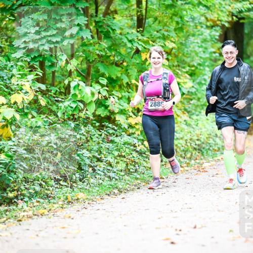 12.10.2025 - Bramfelder Halbmarathon 2025 Dr. Thomas Lammeyer http://msf.ph/oto/9343950 12.10.2025 10:01:43 Laufen 2885 meine-sportfotos.de
