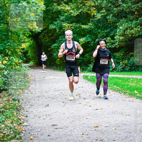 12.10.2025 - Bramfelder Halbmarathon 2025 Dr. Thomas Lammeyer http://msf.ph/oto/9344059 12.10.2025 10:03:08 Laufen 2936, 2461 meine-sportfotos.de