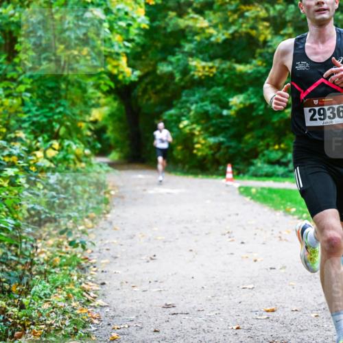12.10.2025 - Bramfelder Halbmarathon 2025 Dr. Thomas Lammeyer http://msf.ph/oto/9344068 12.10.2025 10:03:10 Laufen 2936, 461 meine-sportfotos.de