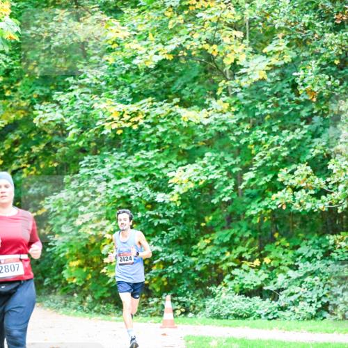12.10.2025 - Bramfelder Halbmarathon 2025 Dr. Thomas Lammeyer http://msf.ph/oto/9344113 12.10.2025 10:04:32 Laufen 2807, 2424 meine-sportfotos.de