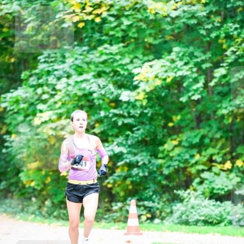 12.10.2025 - Bramfelder Halbmarathon 2025 Dr. Thomas Lammeyer http://msf.ph/oto/9344164 12.10.2025 10:05:42 Laufen 41 meine-sportfotos.de