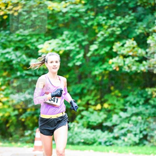 12.10.2025 - Bramfelder Halbmarathon 2025 Dr. Thomas Lammeyer http://msf.ph/oto/9344174 12.10.2025 10:05:43 Laufen 41 meine-sportfotos.de
