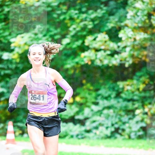 12.10.2025 - Bramfelder Halbmarathon 2025 Dr. Thomas Lammeyer http://msf.ph/oto/9344177 12.10.2025 10:05:44 Laufen 34, 2641 meine-sportfotos.de