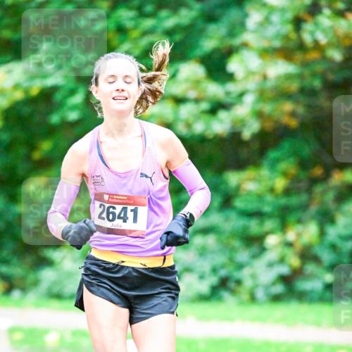 12.10.2025 - Bramfelder Halbmarathon 2025 Dr. Thomas Lammeyer http://msf.ph/oto/9344182 12.10.2025 10:05:45 Laufen 34, 2641 meine-sportfotos.de