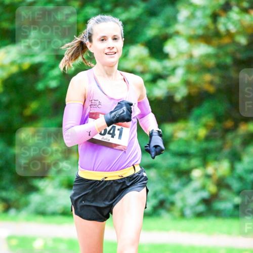 12.10.2025 - Bramfelder Halbmarathon 2025 Dr. Thomas Lammeyer http://msf.ph/oto/9344183 12.10.2025 10:05:45 Laufen 41 meine-sportfotos.de