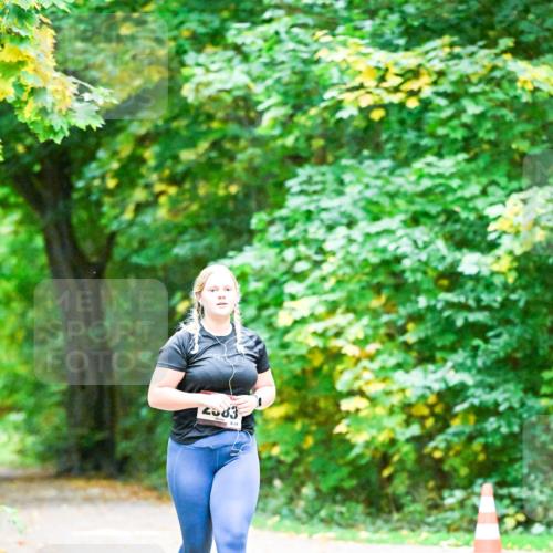 12.10.2025 - Bramfelder Halbmarathon 2025 Dr. Thomas Lammeyer http://msf.ph/oto/9344248 12.10.2025 10:07:20 Laufen 2003, 4 meine-sportfotos.de