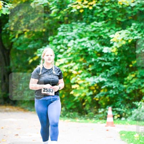 12.10.2025 - Bramfelder Halbmarathon 2025 Dr. Thomas Lammeyer http://msf.ph/oto/9344253 12.10.2025 10:07:21 Laufen 2583, 348 meine-sportfotos.de