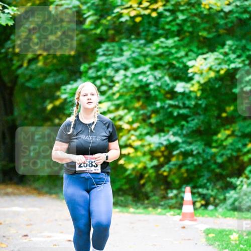 12.10.2025 - Bramfelder Halbmarathon 2025 Dr. Thomas Lammeyer http://msf.ph/oto/9344258 12.10.2025 10:07:22 Laufen 2583, 48 meine-sportfotos.de