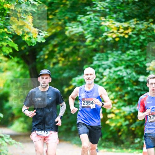 12.10.2025 - Bramfelder Halbmarathon 2025 Dr. Thomas Lammeyer http://msf.ph/oto/9344335 12.10.2025 10:08:27 Laufen 2554, 91, 15, 275 meine-sportfotos.de