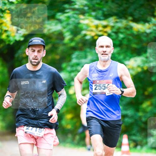 12.10.2025 - Bramfelder Halbmarathon 2025 Dr. Thomas Lammeyer http://msf.ph/oto/9344344 12.10.2025 10:08:29 Laufen 255, 9, 2715, 40 meine-sportfotos.de