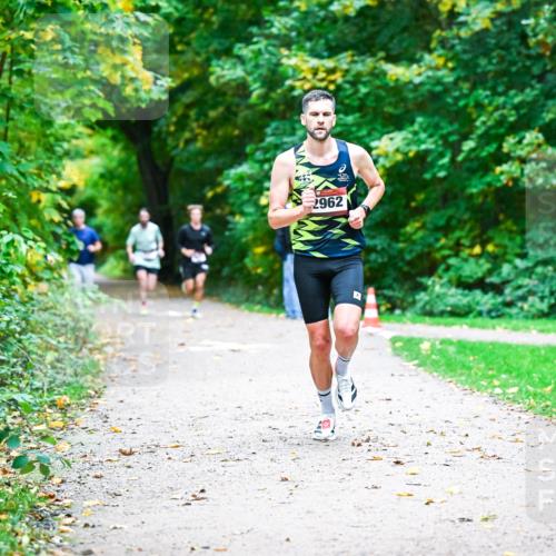 12.10.2025 - Bramfelder Halbmarathon 2025 Dr. Thomas Lammeyer http://msf.ph/oto/9344368 12.10.2025 10:08:58 Laufen 2962 meine-sportfotos.de