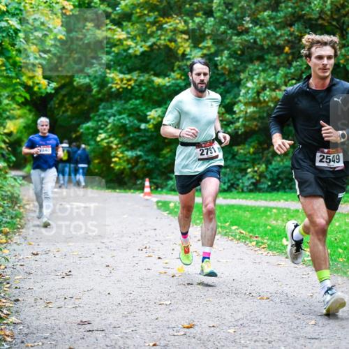12.10.2025 - Bramfelder Halbmarathon 2025 Dr. Thomas Lammeyer http://msf.ph/oto/9344399 12.10.2025 10:09:06 Laufen 2751, 2549 meine-sportfotos.de