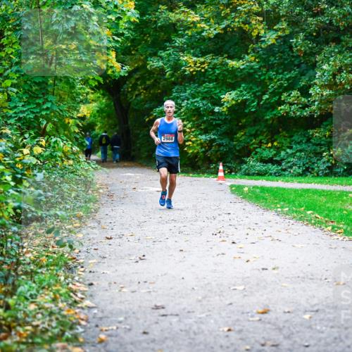 12.10.2025 - Bramfelder Halbmarathon 2025 Dr. Thomas Lammeyer http://msf.ph/oto/9344451 12.10.2025 10:09:23 Laufen 2988 meine-sportfotos.de
