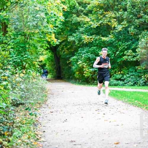 12.10.2025 - Bramfelder Halbmarathon 2025 Dr. Thomas Lammeyer http://msf.ph/oto/9344485 12.10.2025 10:09:47 Laufen 543 meine-sportfotos.de