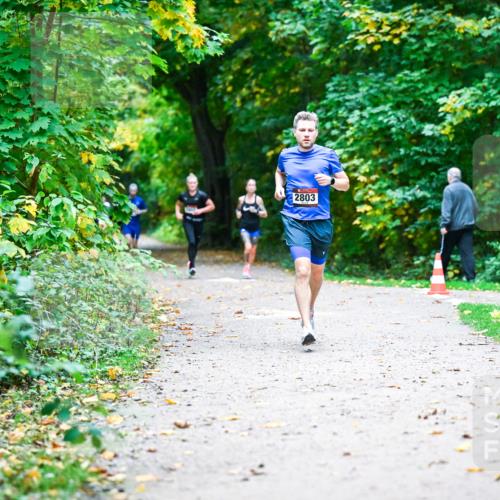 12.10.2025 - Bramfelder Halbmarathon 2025 Dr. Thomas Lammeyer http://msf.ph/oto/9344513 12.10.2025 10:10:52 Laufen 2803 meine-sportfotos.de