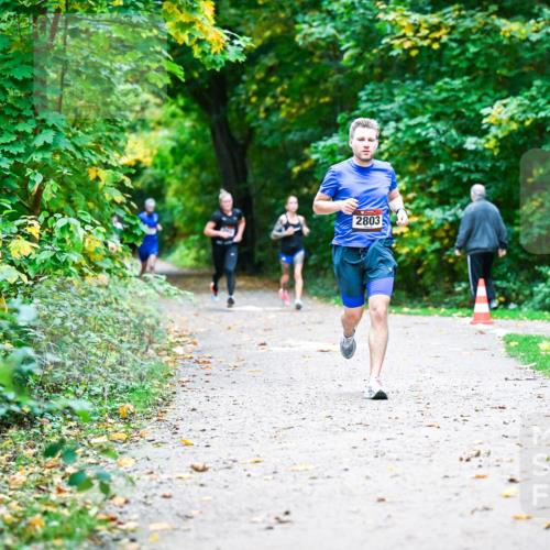 12.10.2025 - Bramfelder Halbmarathon 2025 Dr. Thomas Lammeyer http://msf.ph/oto/9344516 12.10.2025 10:10:53 Laufen 2803 meine-sportfotos.de