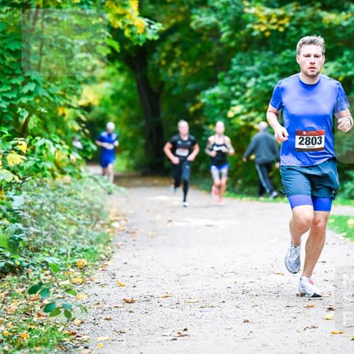 12.10.2025 - Bramfelder Halbmarathon 2025 Dr. Thomas Lammeyer http://msf.ph/oto/9344527 12.10.2025 10:10:54 Laufen 2803 meine-sportfotos.de