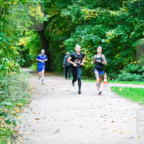 12.10.2025 - Bramfelder Halbmarathon 2025 Dr. Thomas Lammeyer http://msf.ph/oto/9344533 12.10.2025 10:10:57 Laufen 2955, 2431 meine-sportfotos.de