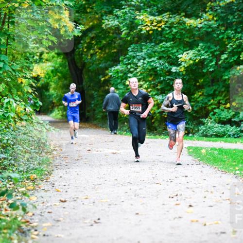 12.10.2025 - Bramfelder Halbmarathon 2025 Dr. Thomas Lammeyer http://msf.ph/oto/9344536 12.10.2025 10:10:57 Laufen 2431, 2955 meine-sportfotos.de