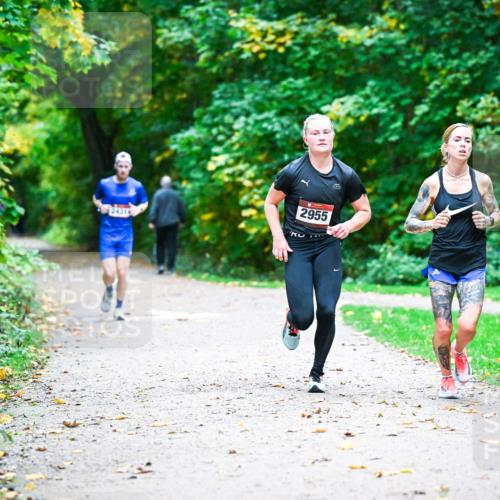 12.10.2025 - Bramfelder Halbmarathon 2025 Dr. Thomas Lammeyer http://msf.ph/oto/9344545 12.10.2025 10:10:59 Laufen 24319, 2955 meine-sportfotos.de
