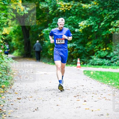 12.10.2025 - Bramfelder Halbmarathon 2025 Dr. Thomas Lammeyer http://msf.ph/oto/9344559 12.10.2025 10:11:02 Laufen 2431 meine-sportfotos.de
