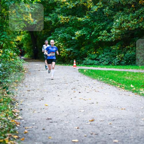 12.10.2025 - Bramfelder Halbmarathon 2025 Dr. Thomas Lammeyer http://msf.ph/oto/9344577 12.10.2025 10:11:11 Laufen 2593 meine-sportfotos.de