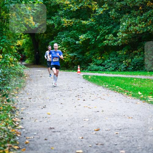 12.10.2025 - Bramfelder Halbmarathon 2025 Dr. Thomas Lammeyer http://msf.ph/oto/9344578 12.10.2025 10:11:12 Laufen 2593 meine-sportfotos.de