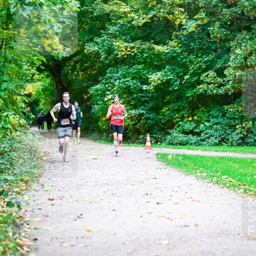 12.10.2025 - Bramfelder Halbmarathon 2025 Dr. Thomas Lammeyer http://msf.ph/oto/9344615 12.10.2025 10:11:23 Laufen 2448, 2633 meine-sportfotos.de