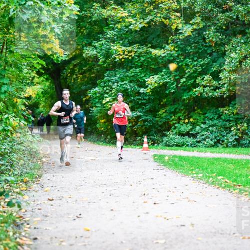 12.10.2025 - Bramfelder Halbmarathon 2025 Dr. Thomas Lammeyer http://msf.ph/oto/9344619 12.10.2025 10:11:24 Laufen 2448, 2633 meine-sportfotos.de
